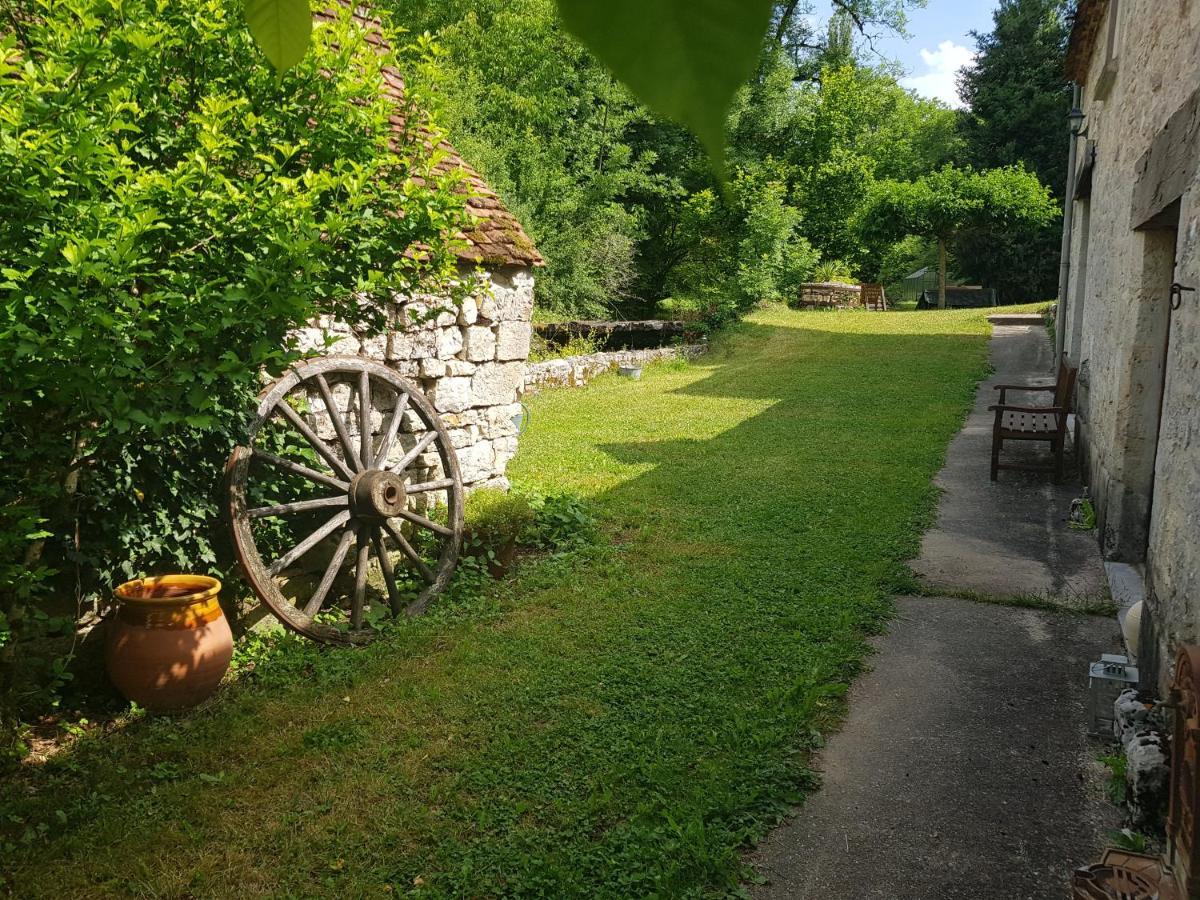 Le Moulin De Jules Et Akasha Panzió Murat Kültér fotó