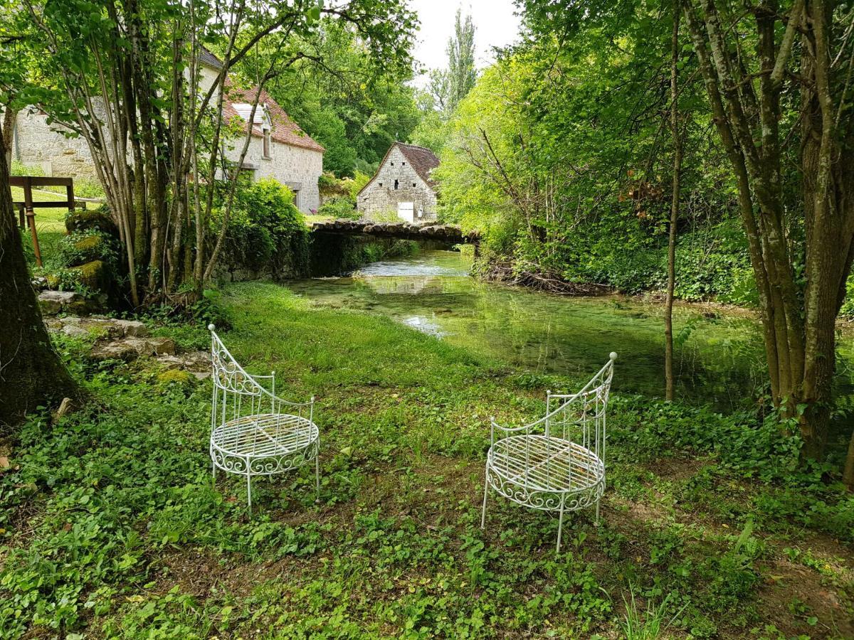 Le Moulin De Jules Et Akasha Panzió Murat Kültér fotó